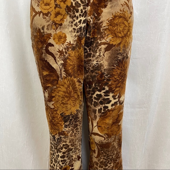 🍂 ✨HOST PICK✨ VTG Velvet Classiques Entier Pants Boot Cut Brown Floral Leopard - Picture 8 of 16